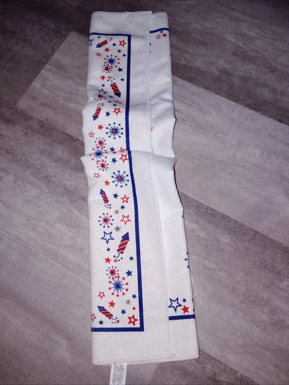 Oh My Stars Patriotic Kitchen Towel Red White Blue Fireworks 15x25 New